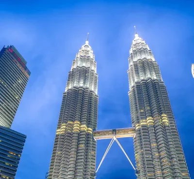 Malaysia Honeymoon Package – Romance, Nature & City Charm